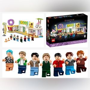 BTS LEGO 21339 Dynamite Set
KPOP Disco (READY
TO SHIP)